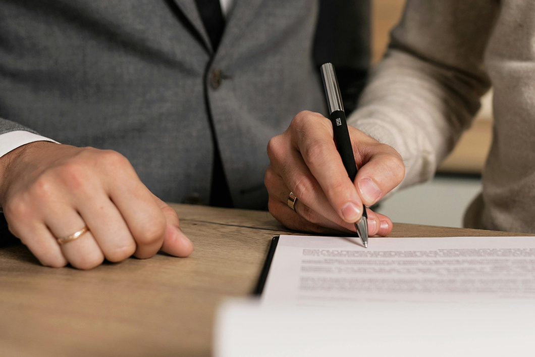 Contratos SAFE: Guía para Emprendedores e Inversionistas